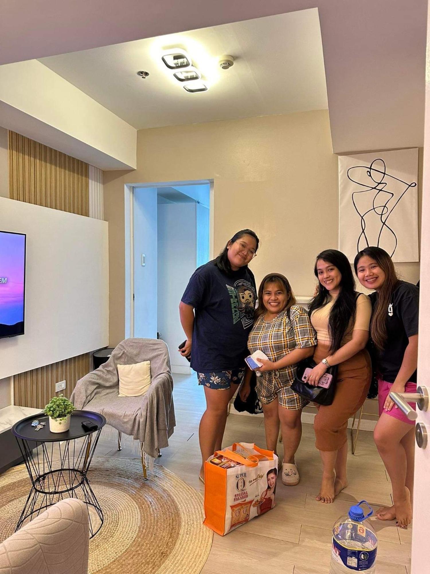 Azure Urban Resort Residence R&C - Paranaque Manila Exteriör bild